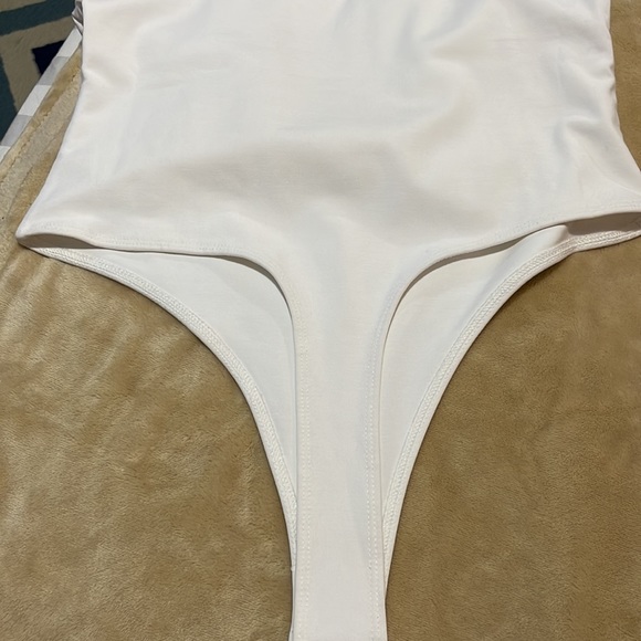 Banana republic body suits. - Picture 8 of 9